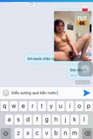 Bé Phương Oanh 2k4 call zalo với anh trai khách vip