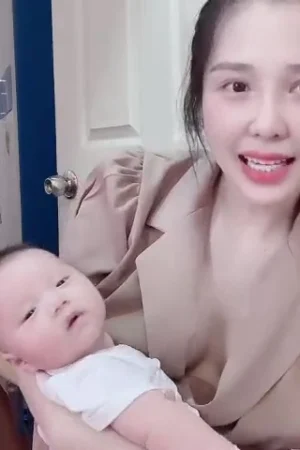 Single mom Nhungxinh8899 nude leak từ điện thoại của ẻm